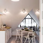 Folk Art & Krupowki 25 *