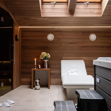 Folk Art & Spa Krupowki 25 アパート