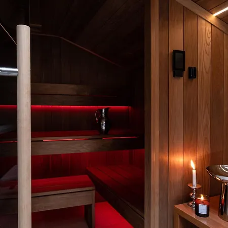 アパート Folk Art & Spa Krupowki 25 ザコパネ