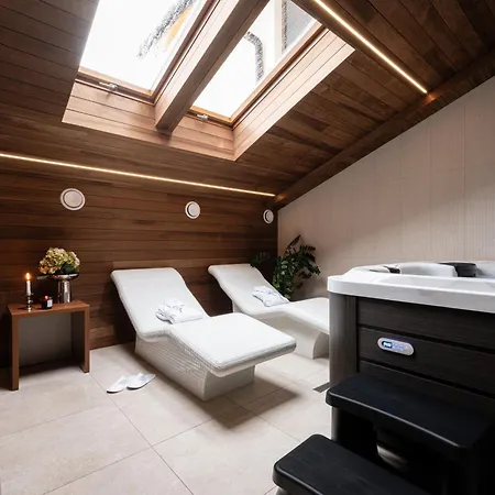 アパート Folk Art & Spa Krupowki 25 ザコパネ