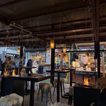 Folk Art & Spa Krupowki 25 アパート