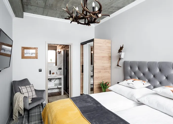 Folk Art & Krupowki 25 *